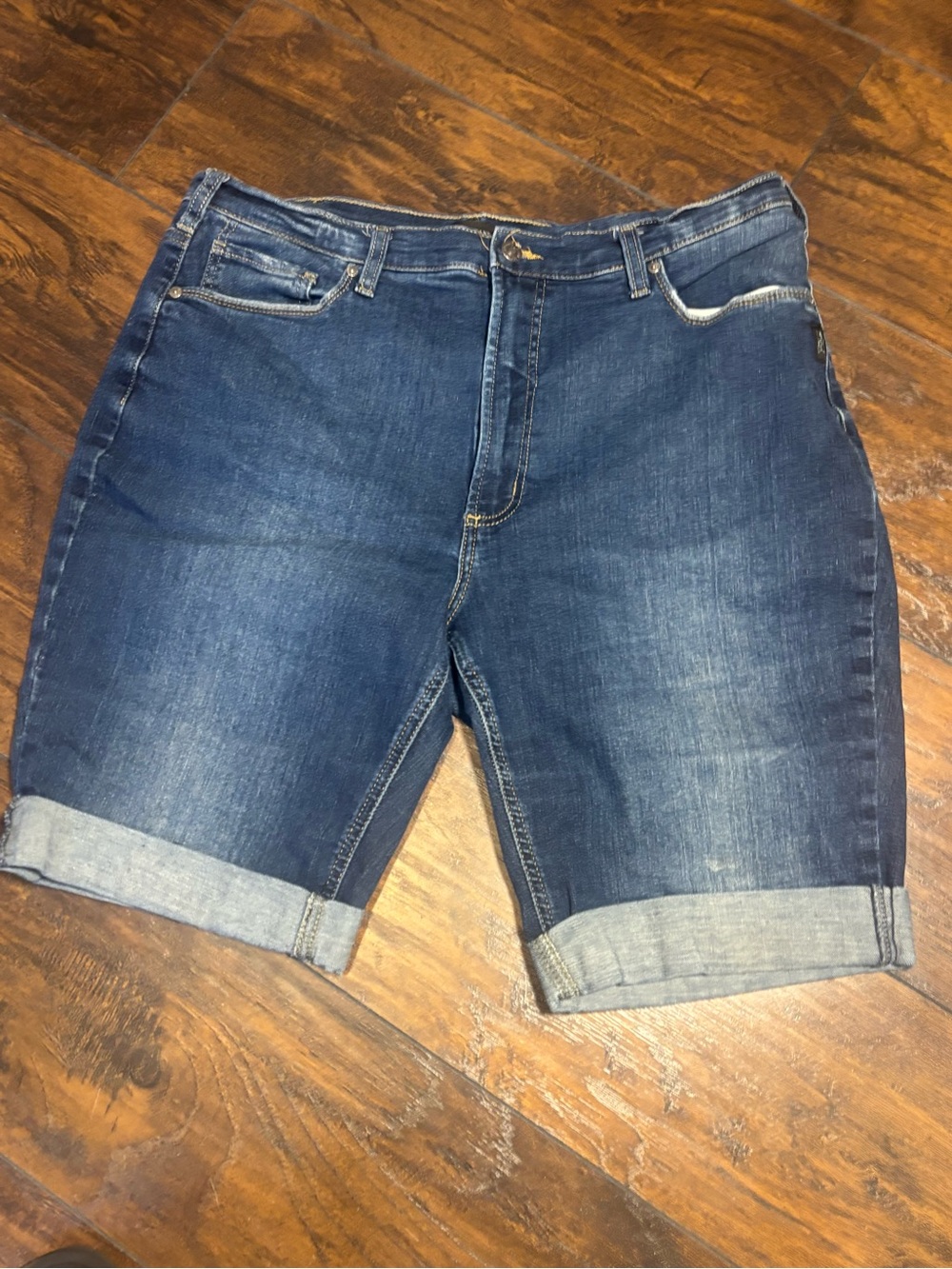 Silver Jeans Co. '90s  (Shorts)